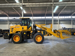 Máy xúc lật TC946KL cần dài 4,5m