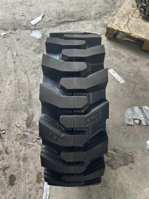 Lốp bố thép 23.5/70-16